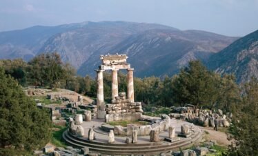 Delphi Day Trip from Athens